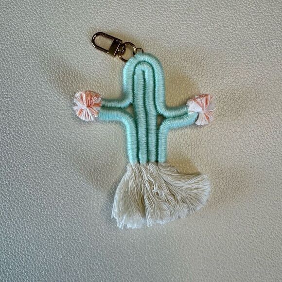 Cactus Macrame Keychain Purse Charm Key Chain  NEW FAST SHIP - Picture 1 of 1